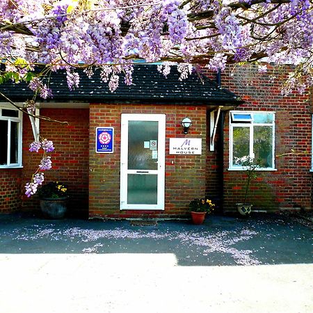 Malvern House Hotel High Wycombe Exterior foto